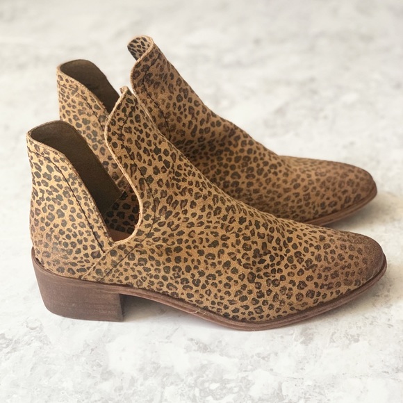 matisse coconuts leopard booties